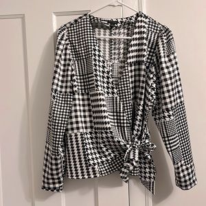 Ann Taylor black and white wrap blouse